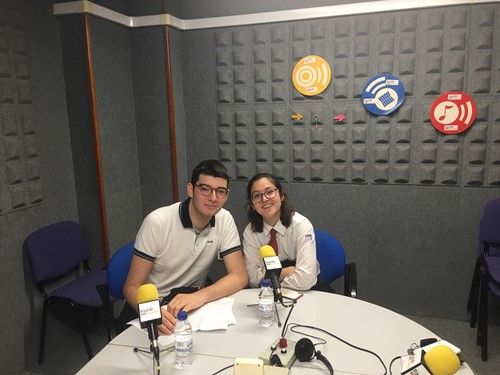 YEAR 12 IN RADIO VILA-REAL TALKING ABOUT SCIENCE
